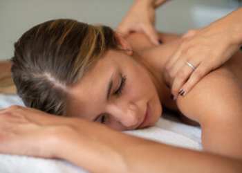 Shoulder massage